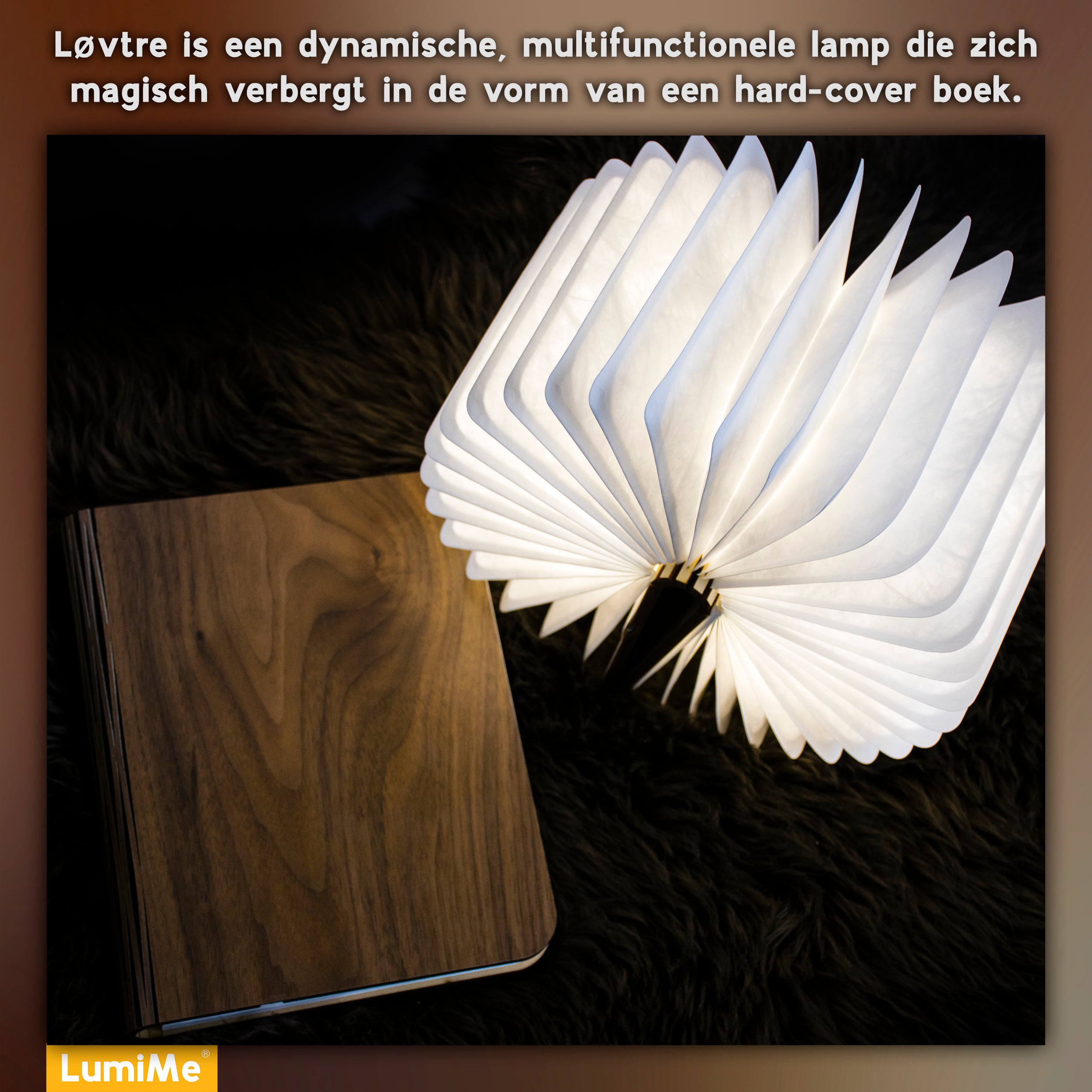 Løvtre - The Original Booklamp